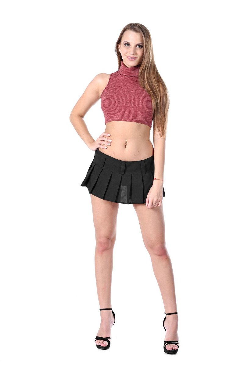 Алина, 23